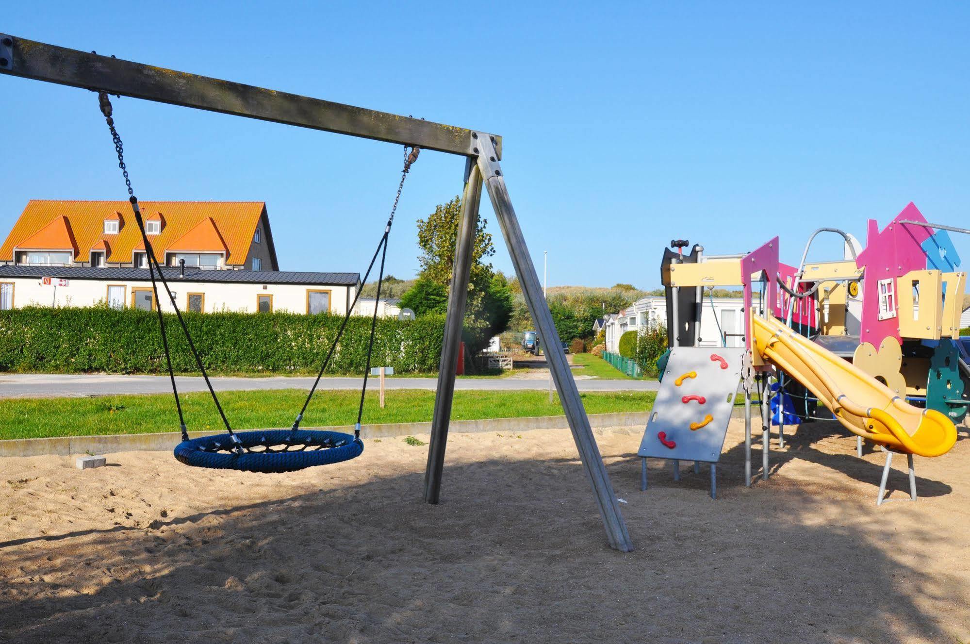 Zeepark Haerendycke Villa Wenduine Bagian luar foto